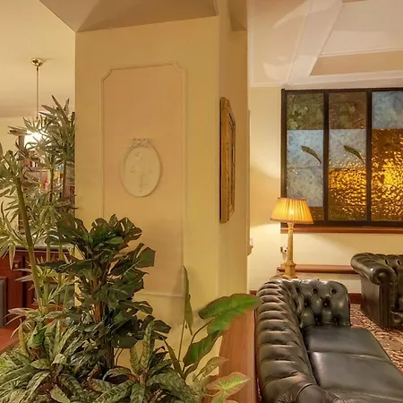 Hotel Columbus Sul 4*